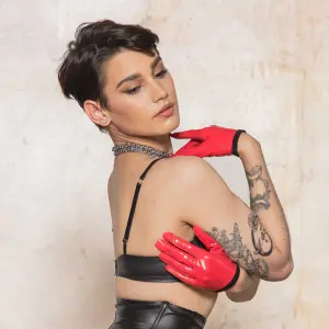 Patrice Catanzaro - Molly Handschoenen - Korte Handschoenen - Lak - Rood